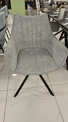 Стул на металлокаркасе Denever beige / black из шоурума 1